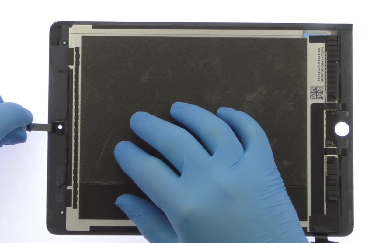 Thay màn hình iPad Pro 9.7