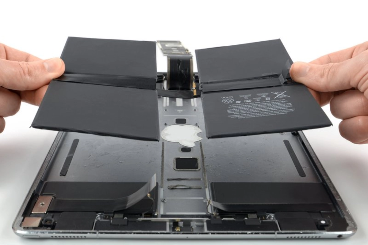Thay pin iPad Pro 12.9 2017, 2015