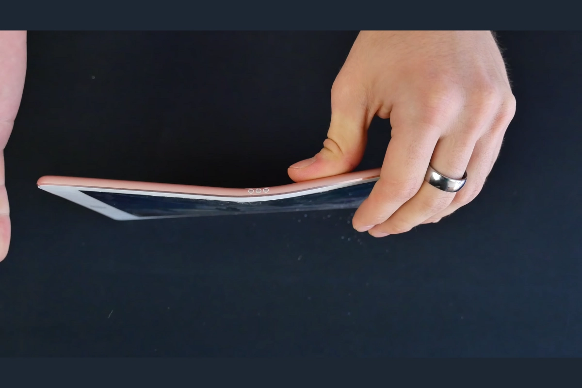 Thay vỏ iPad Pro 9.7 2016 bị cong vỏ, sườn