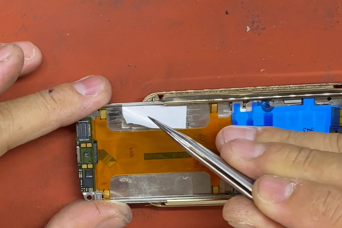 Thay dây nguồn 8800e Nokia