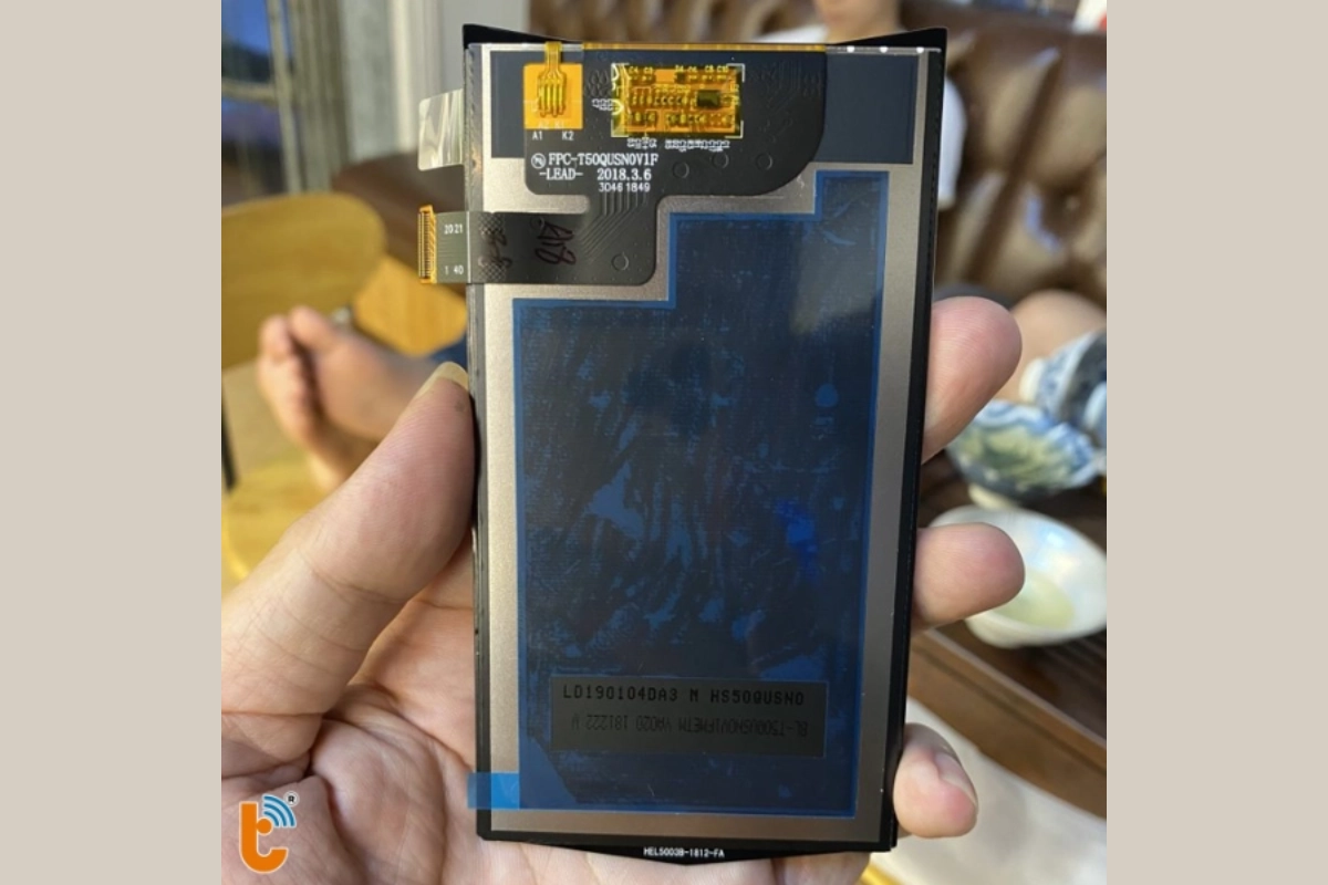 Thay màn hình Vertu chính hãng