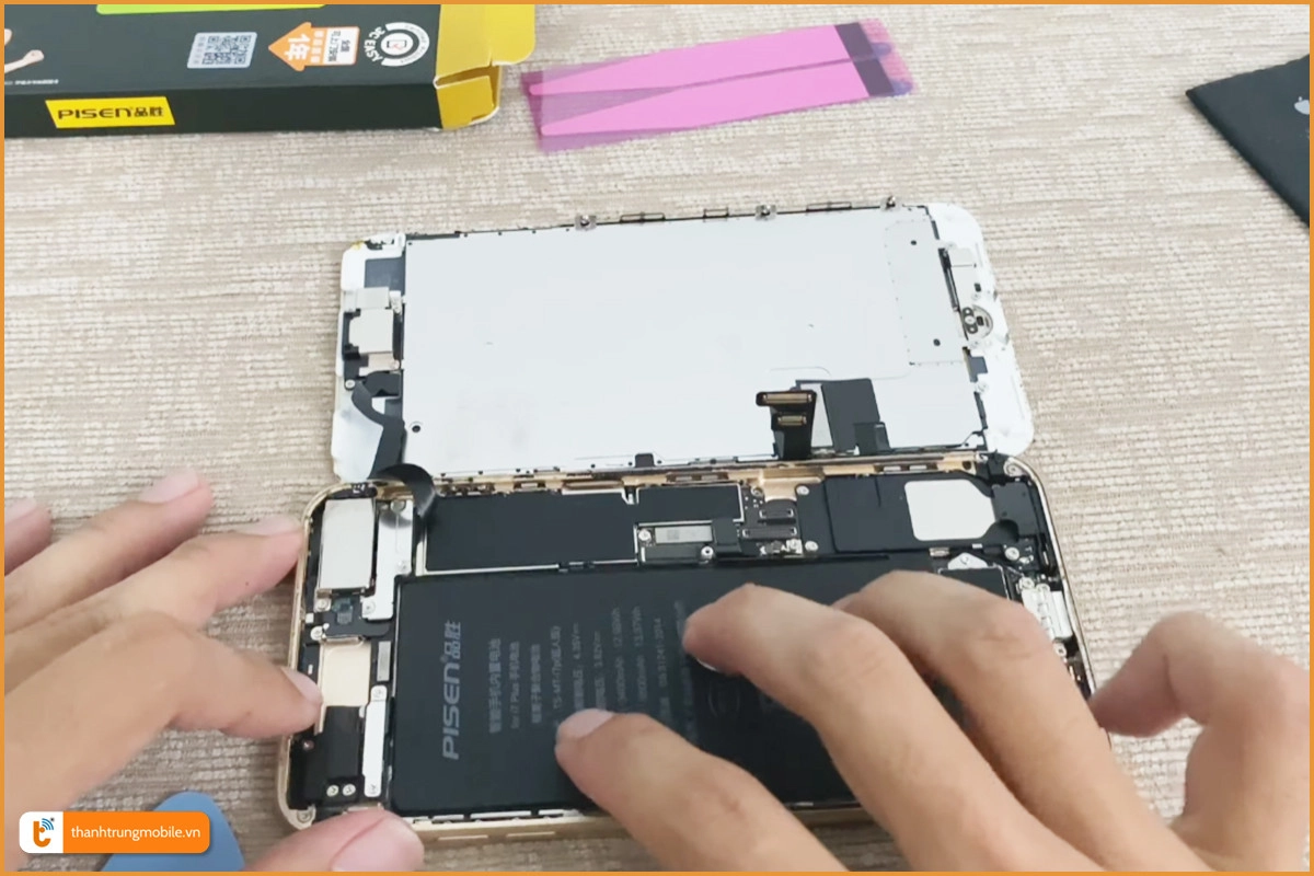 Thay Pin Pisen iPhone 7 Plus - Thành Trung Mobile 