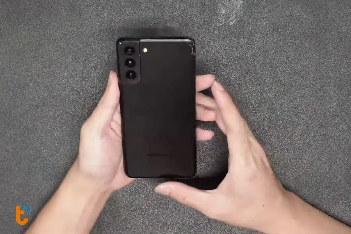 cac dau hieu nhan biet kinh lung samsung s21 plus bi hong