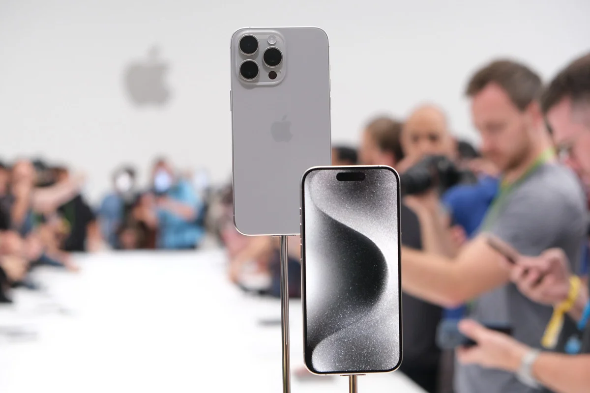 Điện Thoại iPhone 15 Pro Max