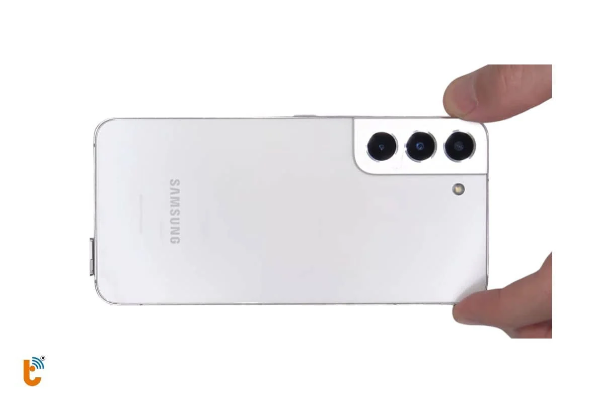 khi nao nen thay kinh lung nap lung samsung galaxy s22