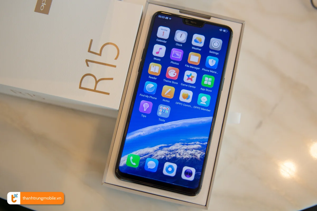 Màn điện thoại Oppo R15 sau khi được thay mới