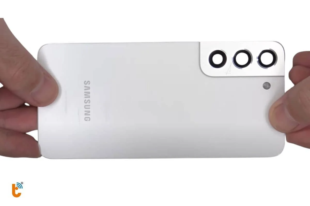 nguyen nhan khien nap lung samsung galaxy s22 bi hong