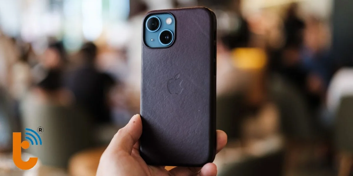 Sử dụng ốp lưng cho iPhone là một trong những mẹo để bảo vệ màn hình