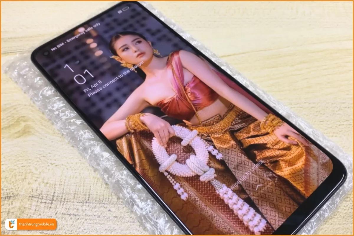 Thay màn hình Oppo Reno 7 chính hãng - Thành Trung Mobile