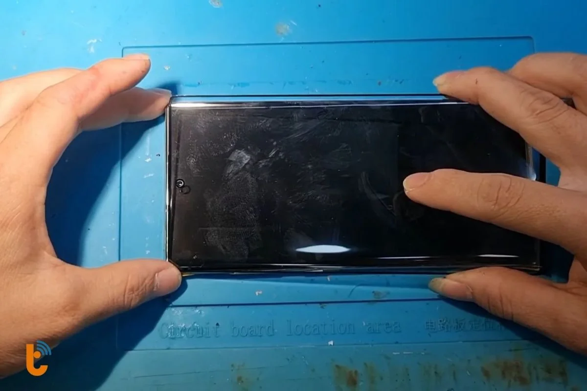 Thay mặt kính Samsung Note 10 Plus chính hãng 