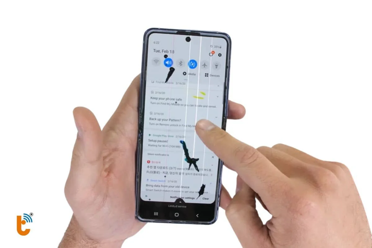 truong hop z flip can thay mat kinh