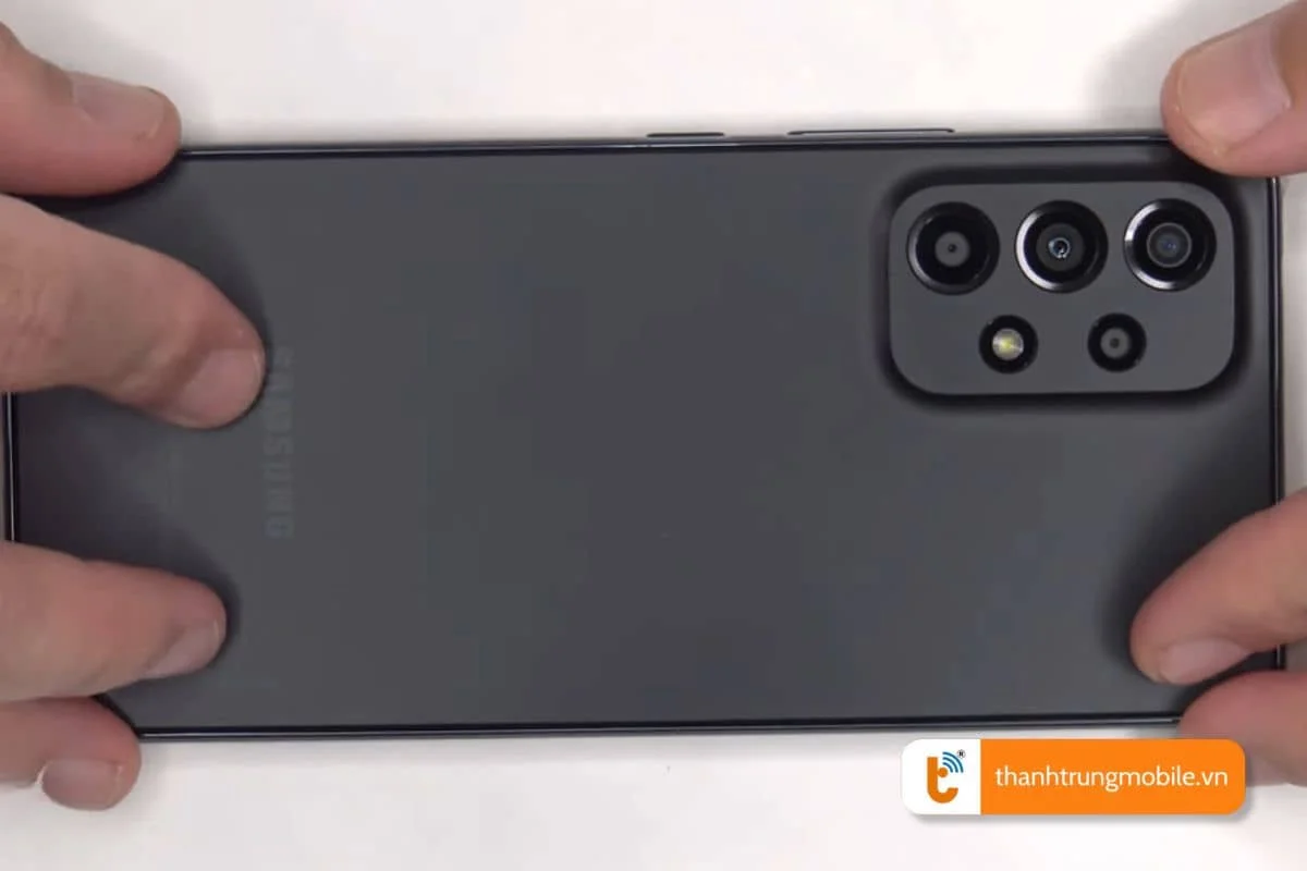 buoc 3 lap nap lung samsung a53 moi chinh hang