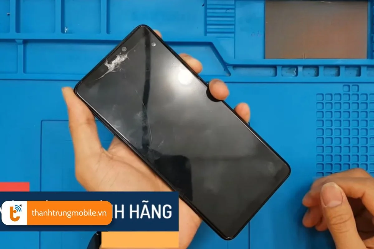 dau hieu can thay man hinh samsung a9 2018