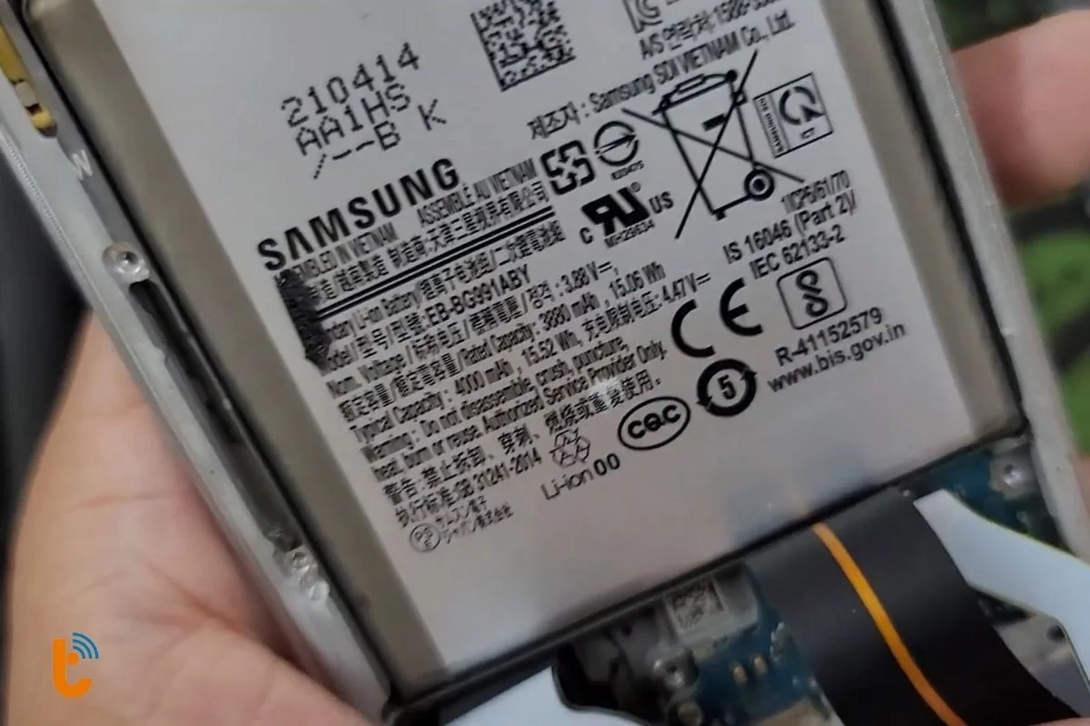 dau hieu can thay pin samsung galaxy s21 fe