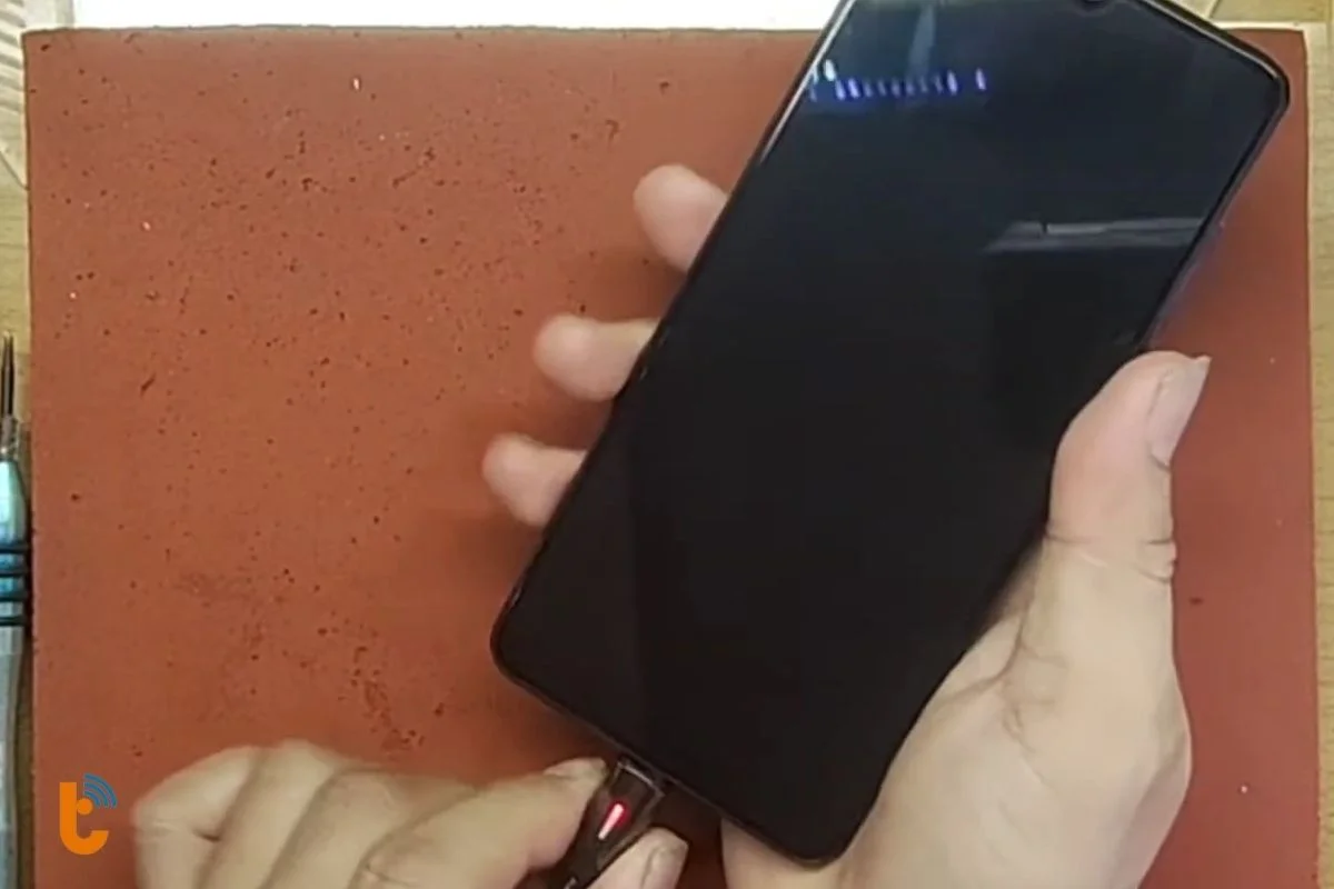 dau hieu nhan biet can thay chan sac samsung a31