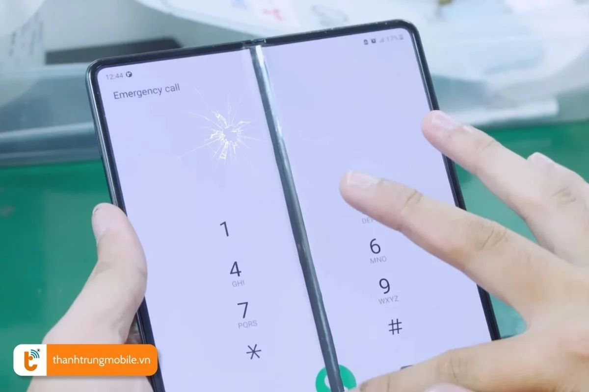 dau hieu nhan biet can thay man hinh z fold 3