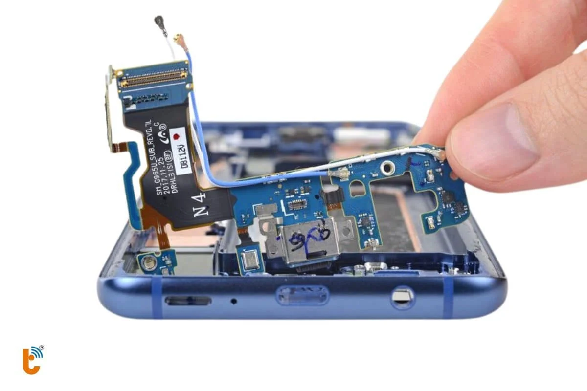 khi nao can thay chan sac samsung s9, s9 plus