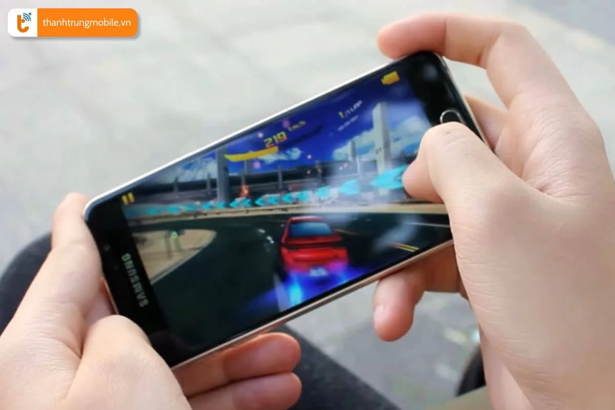 khi nao thay mat kinh, man hinh samsung a3 2016