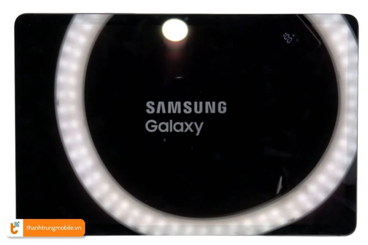 kiem tra hoat dong cua may sau khi thay pin galaxy tab s8 ultra moi