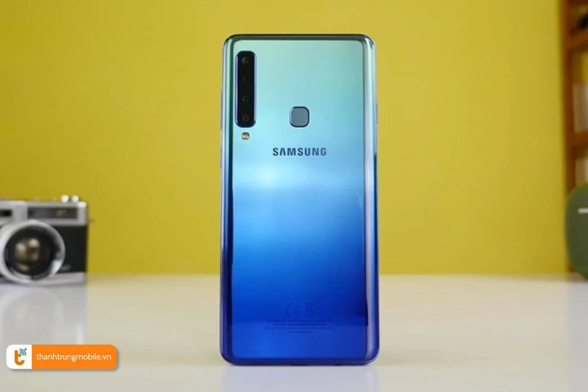 loi ich cua viec su dung nap lung samsung a9 2018 chinh hang