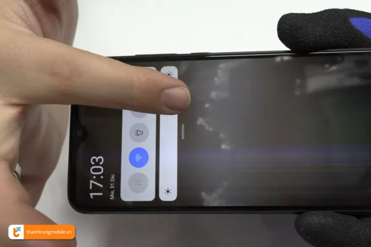 Màn Redmi 8 bị lỗi sọc màn hình