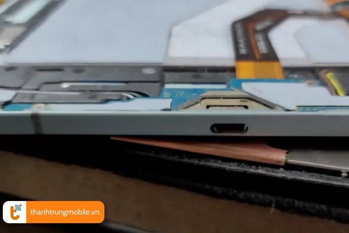 nguyen nhan khien cong sac samsung tab s7 bi hong