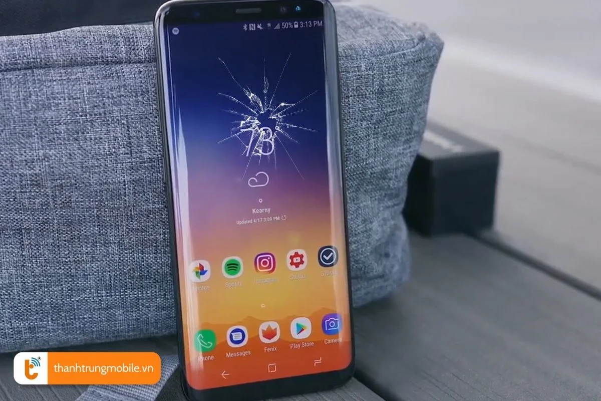 nguyen nhan khien man hinh samsung c10 c10 plus hong