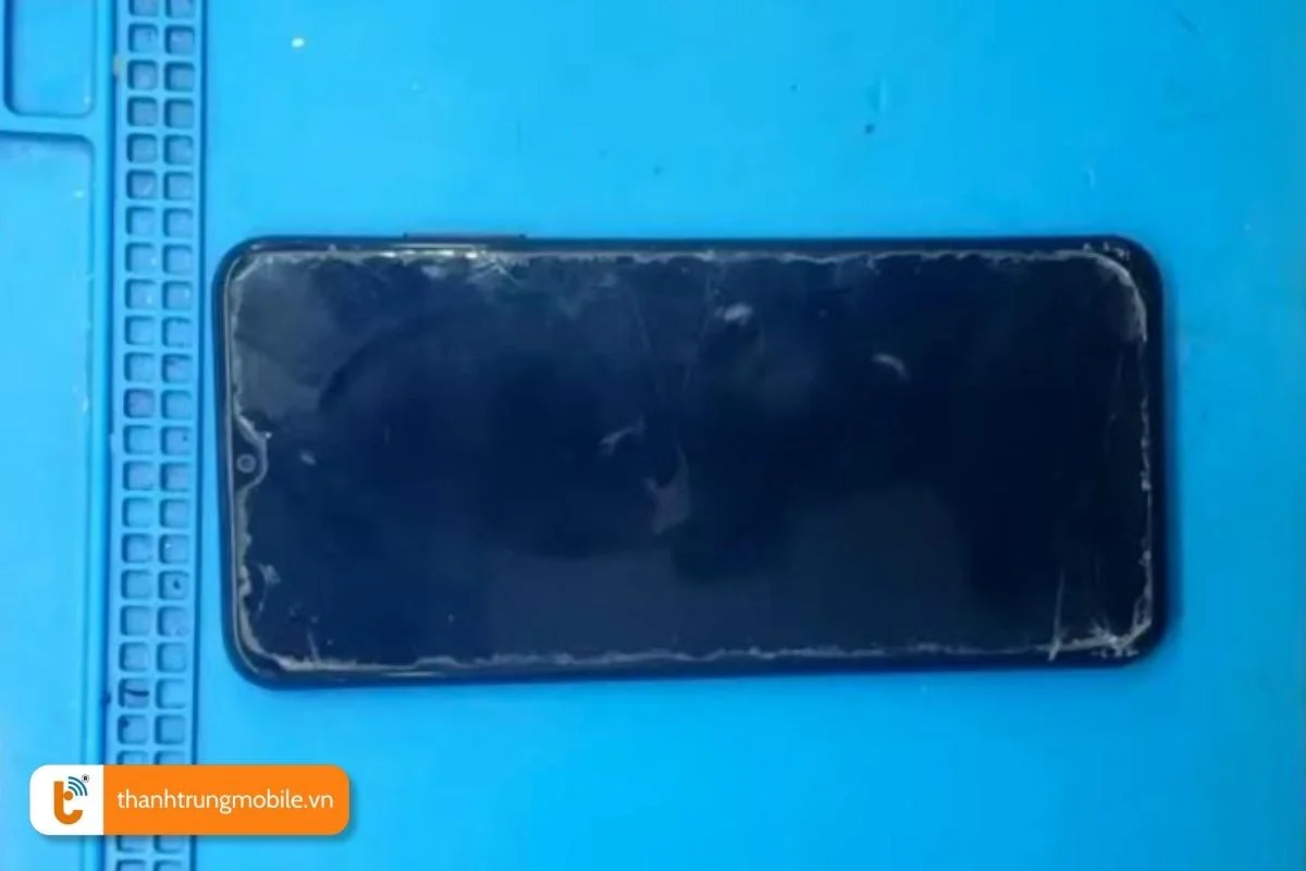 nguyen nhan khien man hinh samsung galaxy a03s hong