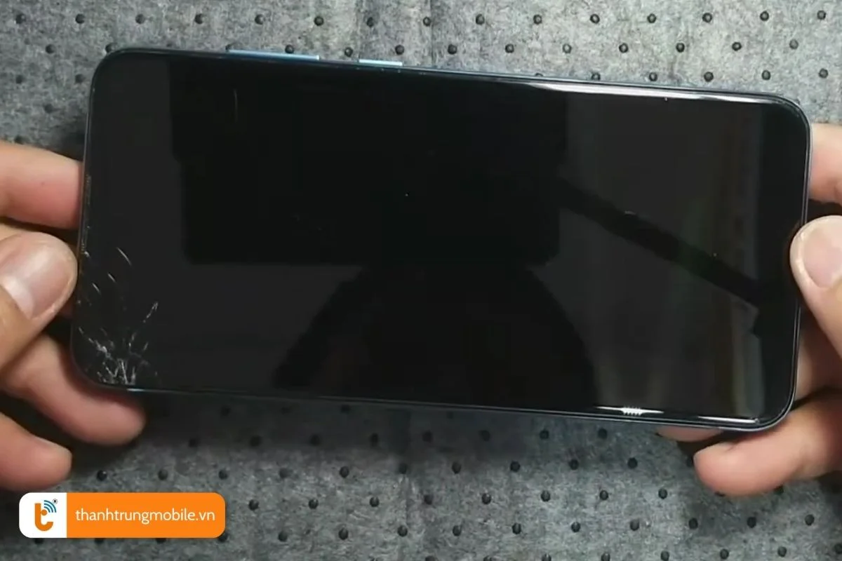 nguyen nhan khien man hinh samsung galaxy a11 bi hong