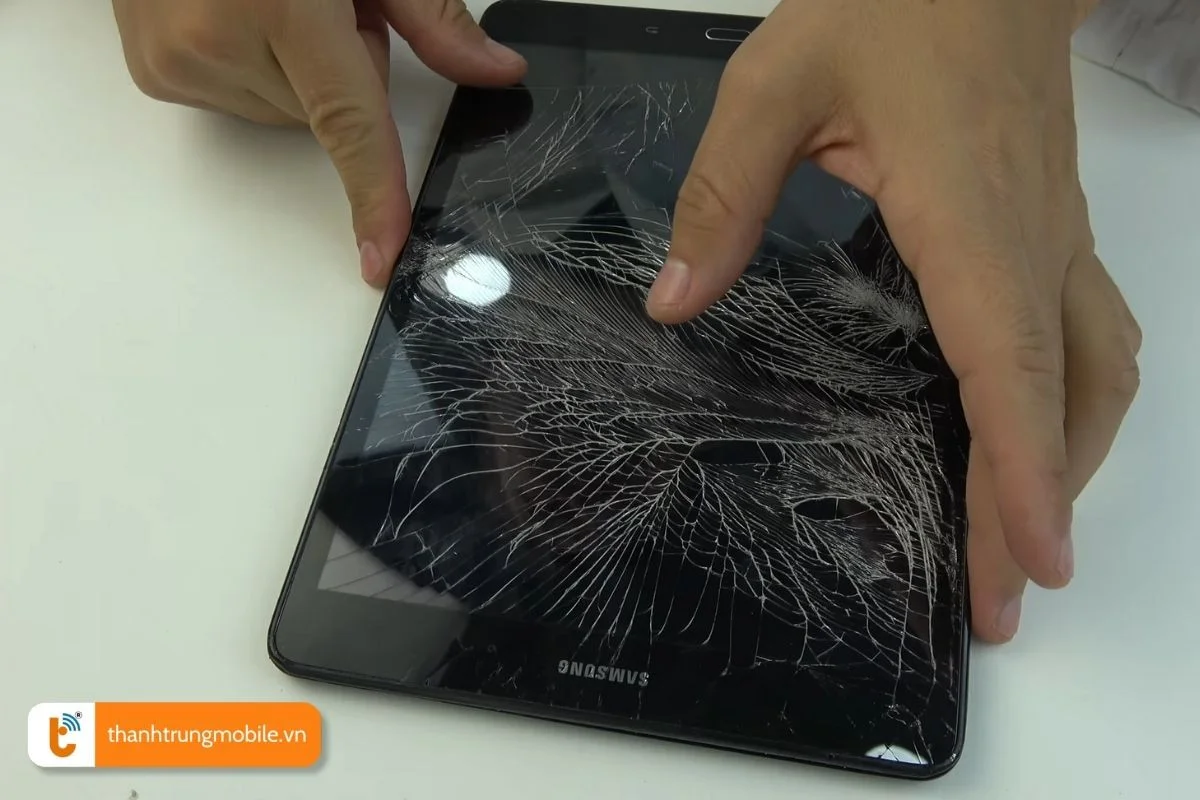 nguyen nhan khien mat kinh samsung tab a 9.7 hong