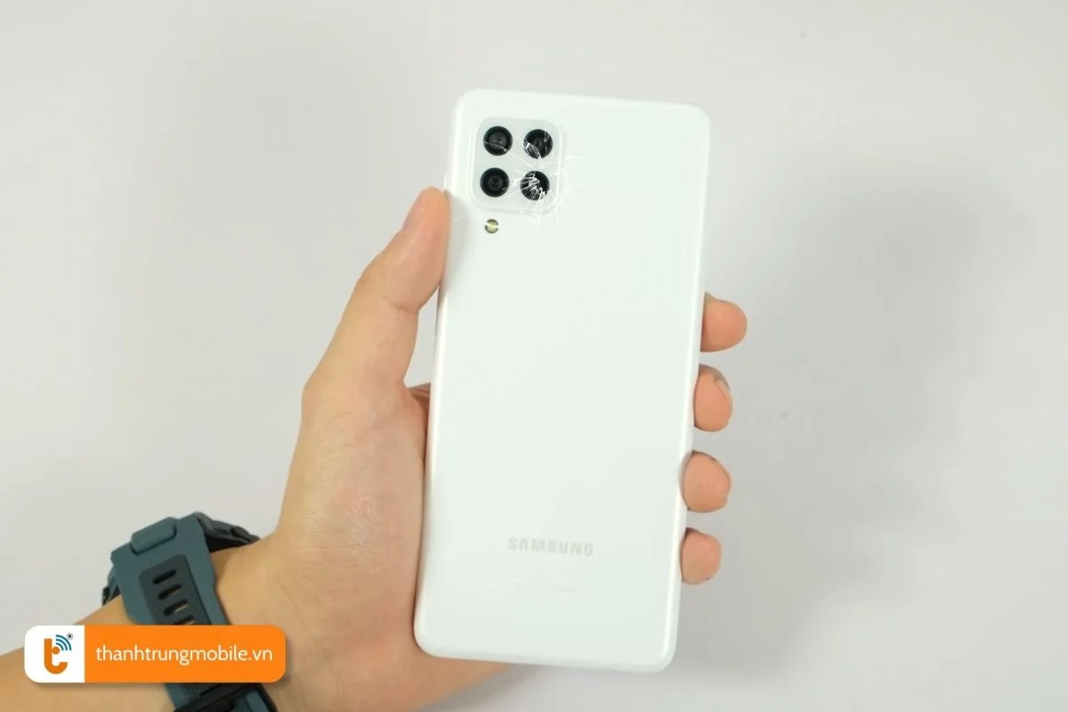 nguyen nhan khien vo lung samsung m22 hong