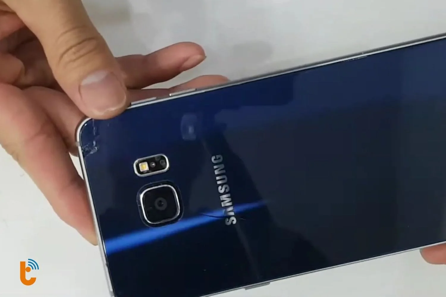 nguyen nhan nap lung samsung galaxy s6 bi hong