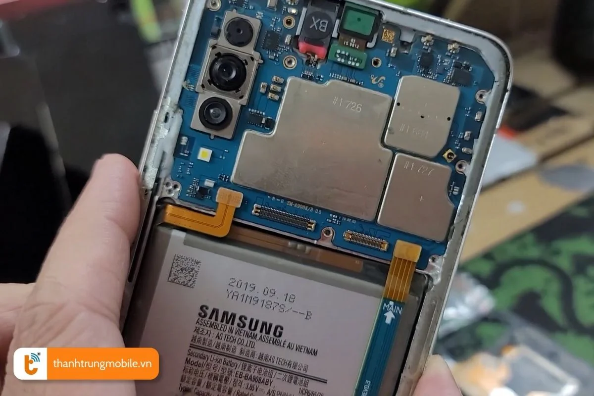 nguyen nhan pin samsung galaxy a90 bi hong