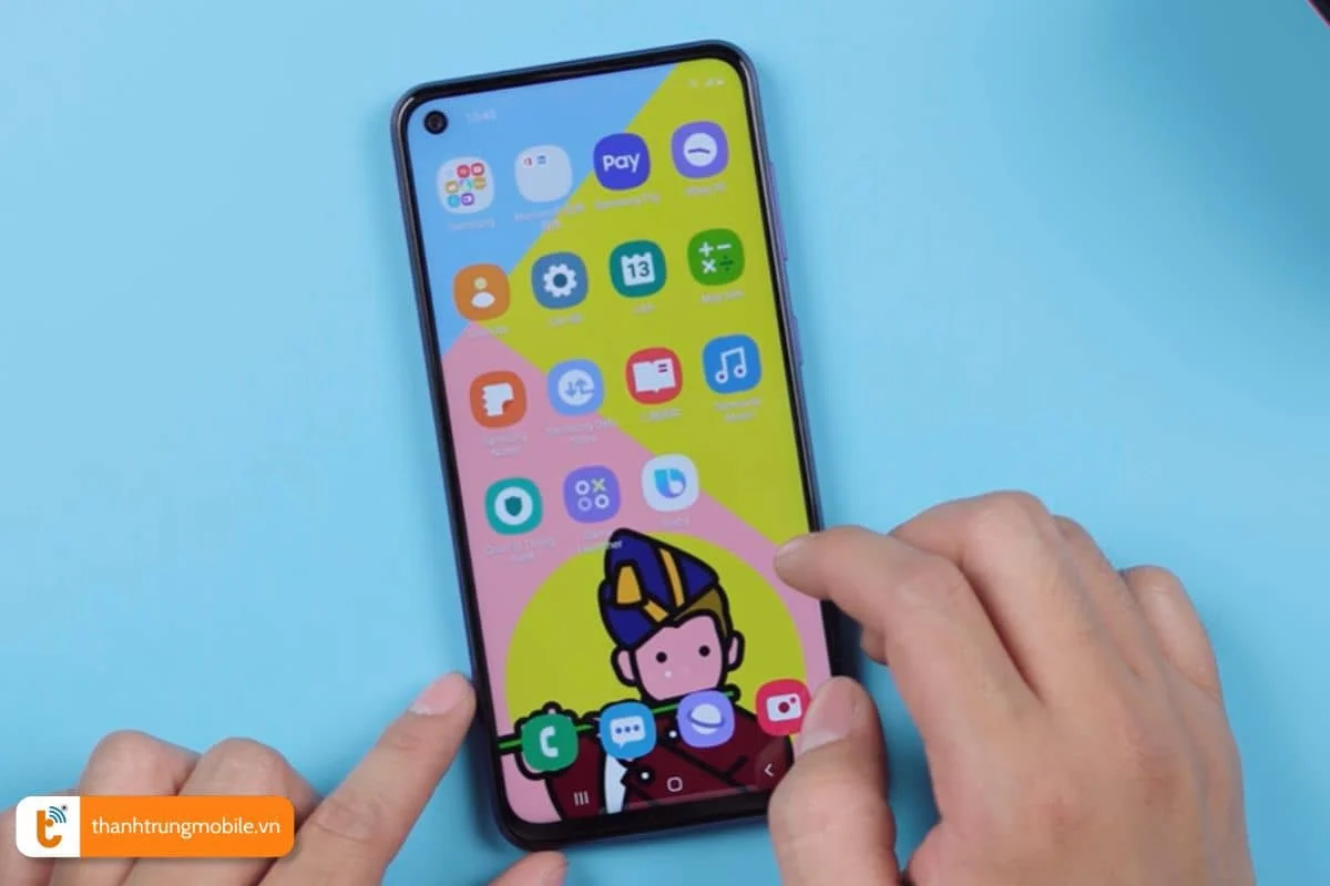 Thay man hinh samsung a60 co anh huong den man hinh hien thi goc khong