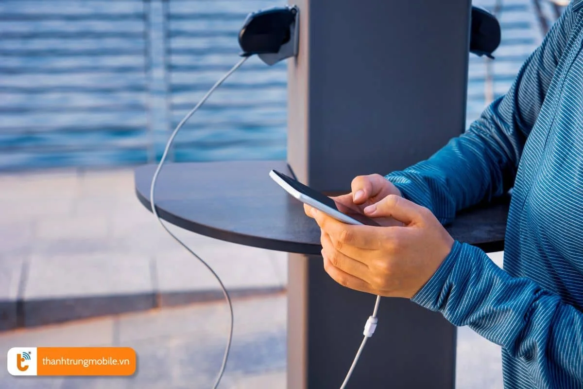 thoi quen gay hu hong pin samsung note 8