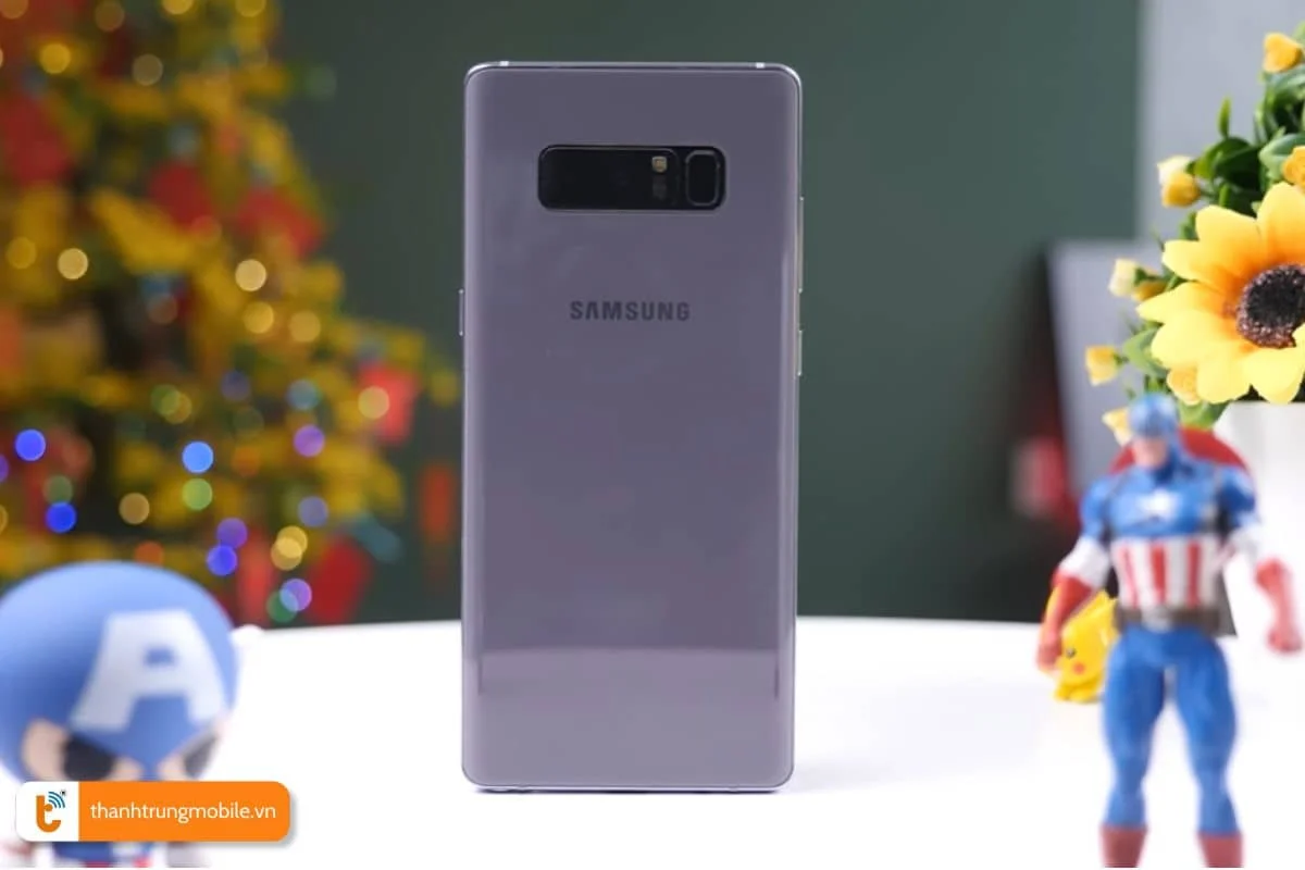 uu diem cua viec thay mat lung samsung note 8 chinh hang