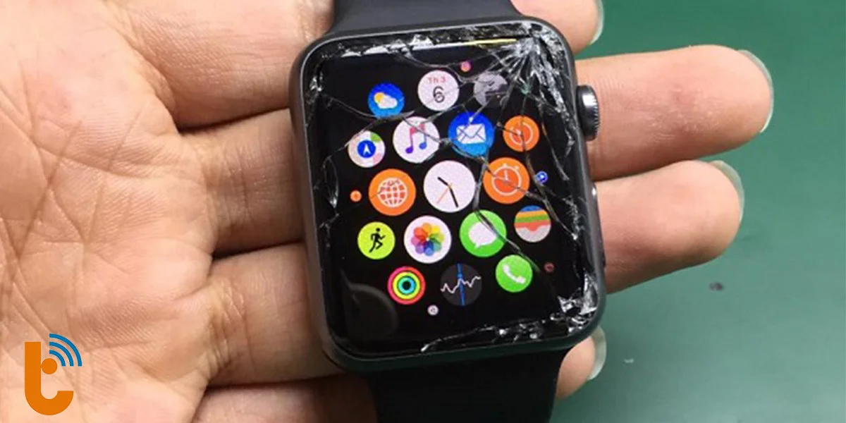 App Watch SE 2022 bị bể màn hình 