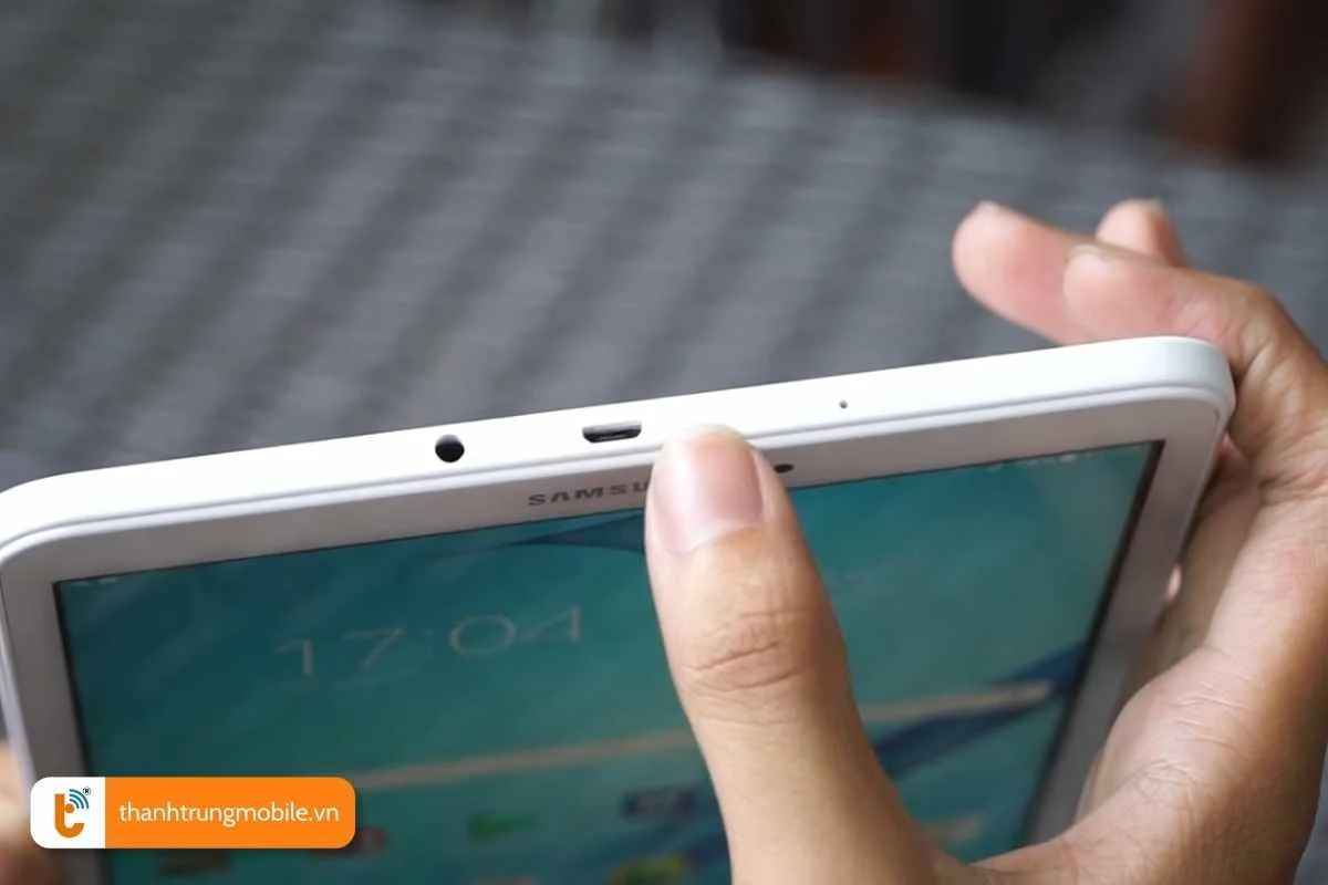 dau hieu can sua chan sac samsung galaxy tab