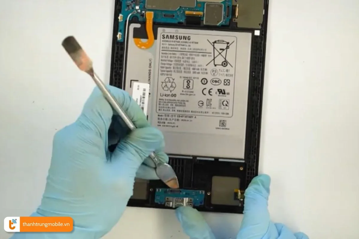 dau hieu can thay chan sac samsung tab a