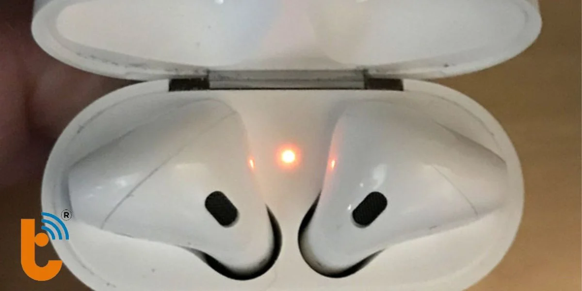 Đèn báo sạc AirPods màu cam