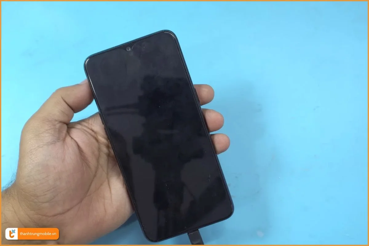 Điện thoại Realme 3 sạc không vào pin