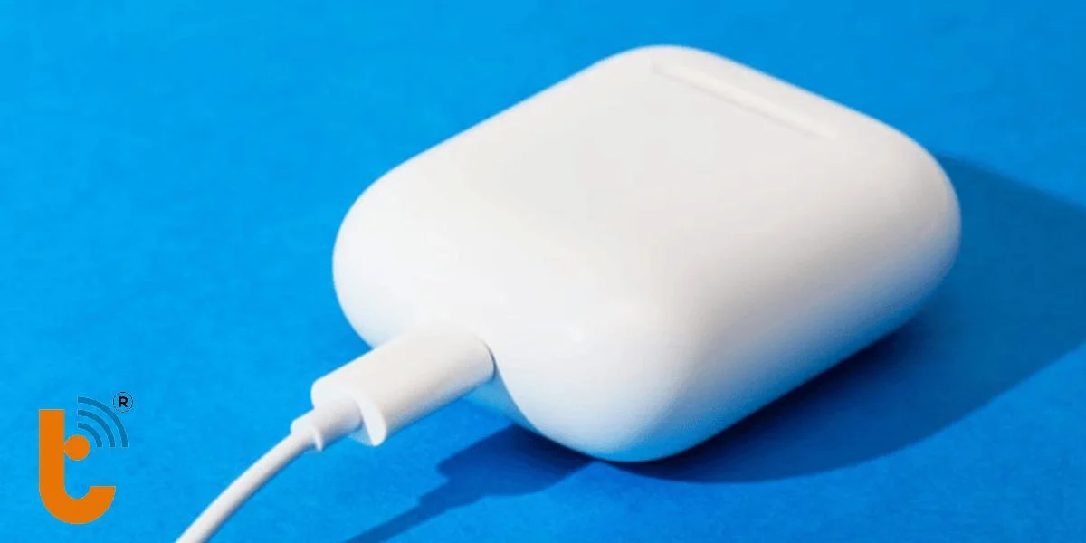 Khi cắm sạc thì Airpods không nhận sạc hoặc sạc chậm