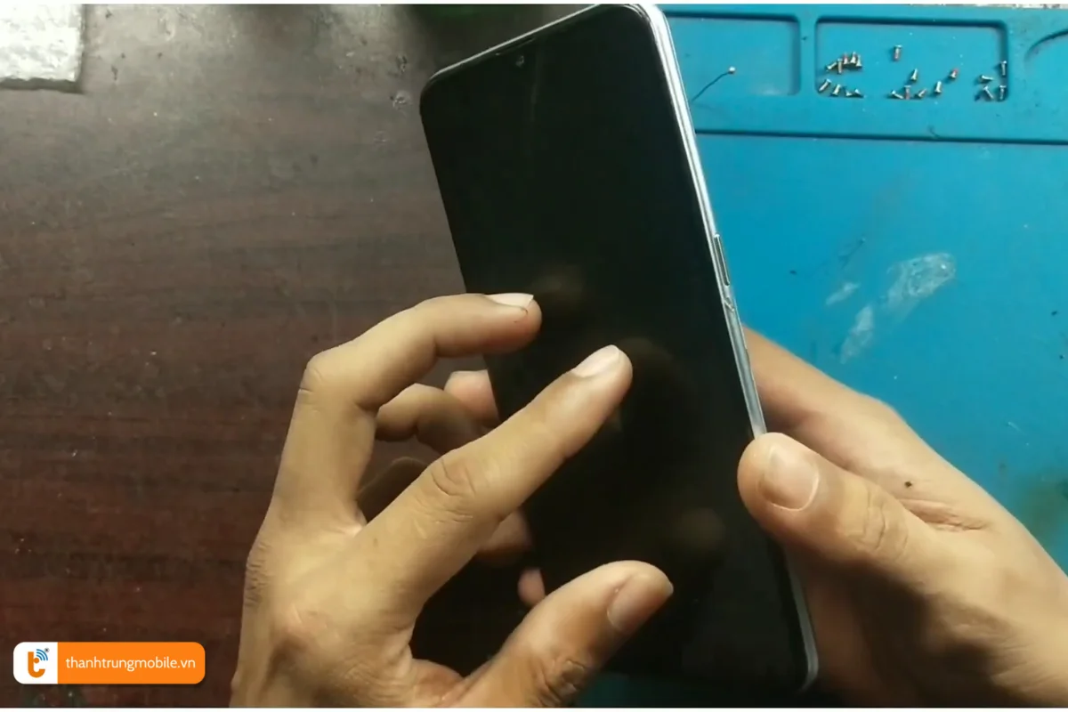 Màn hình Realme X2 bị hỏng không thể hiển thị hình ảnh