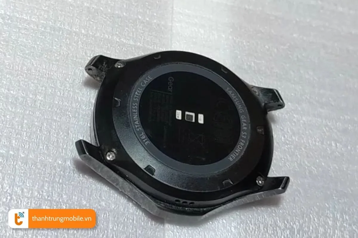 nguyen nhan cong sac samsung galaxy watch s3 bi hong