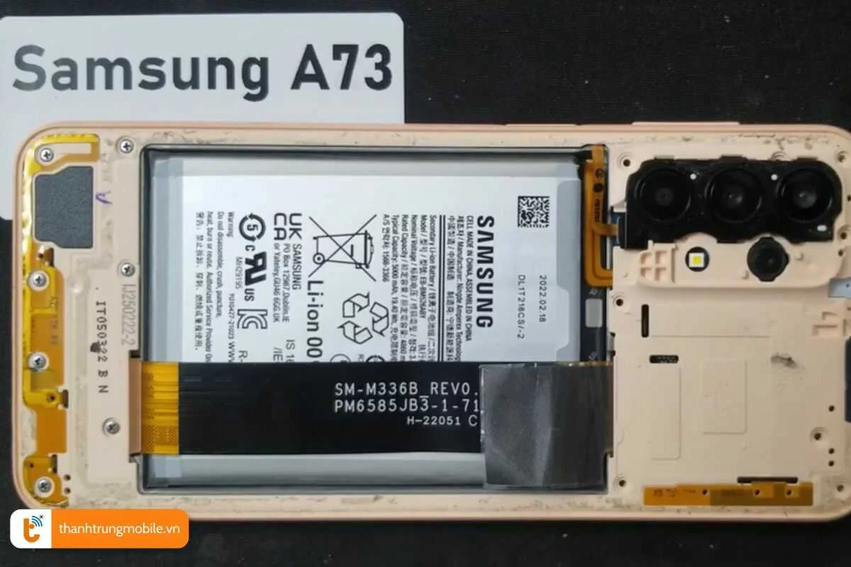nguyen nhan dan den pin samsung a73 bi chai
