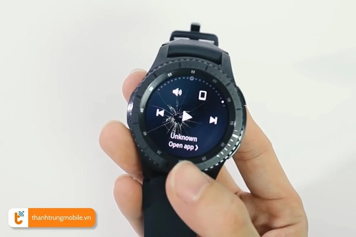 nguyen nhan lam hong man hinh dong ho samsung gear s3