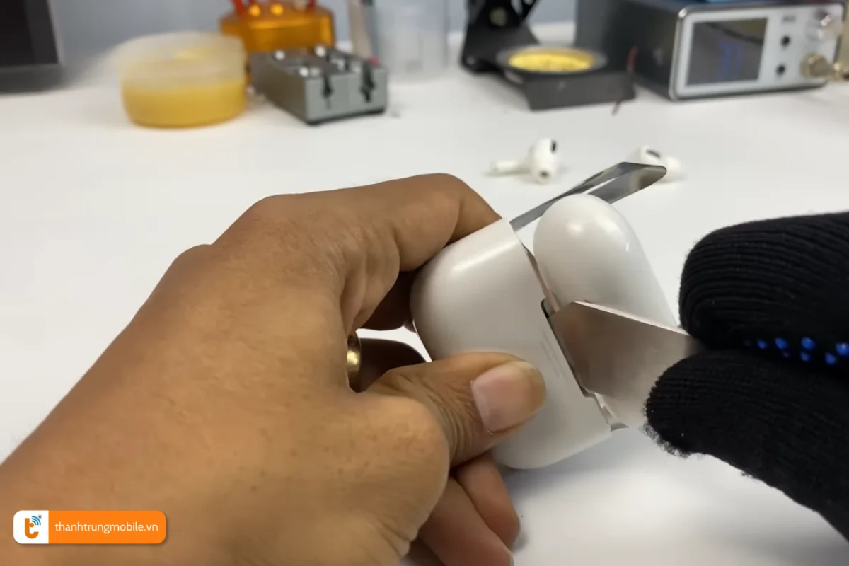 Quy trình kiểm tra sửa lỗi mất kết nối ở AirPods Pro tại Thành Trung Mobile