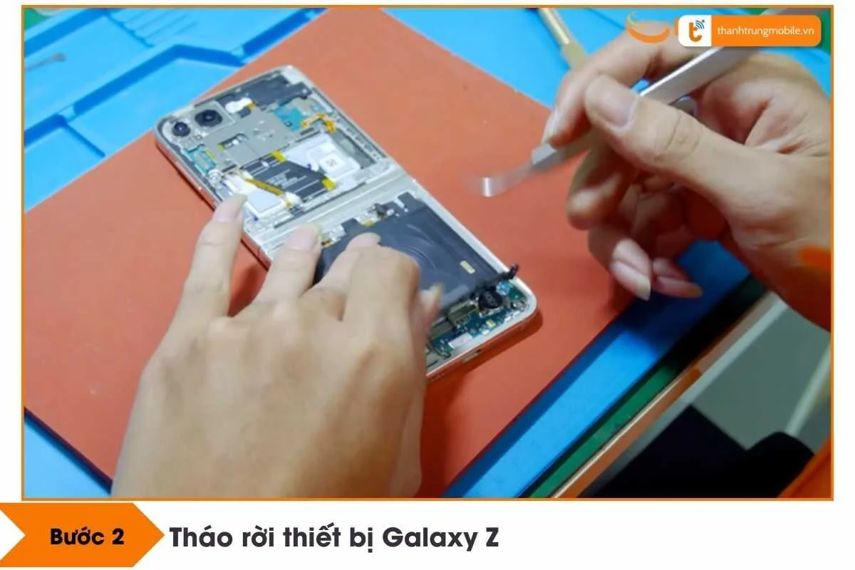 thao roi thiet bi galaxy z va chuan bi