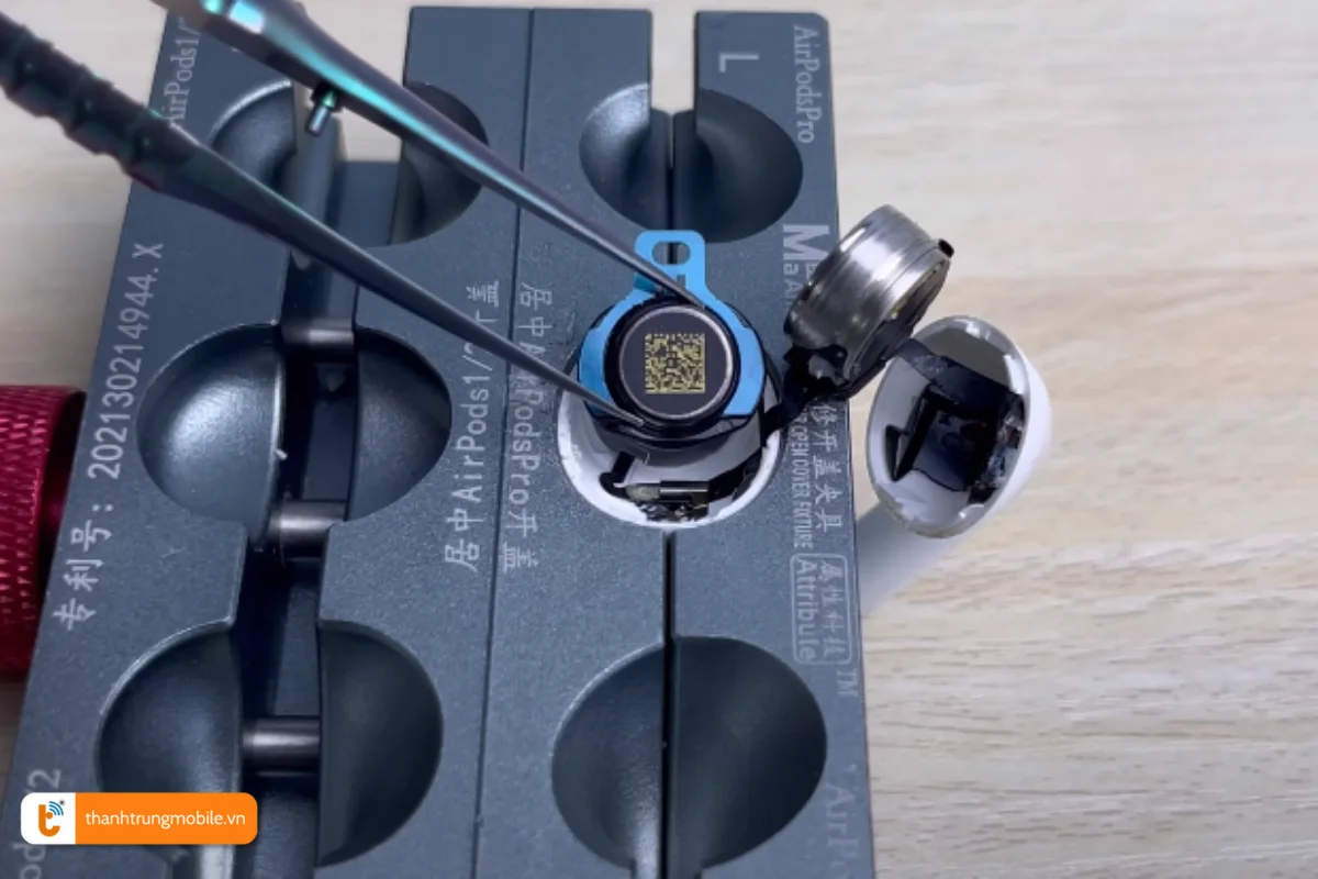 Thay loa tai nghe AirPods Pro 2 bị rè