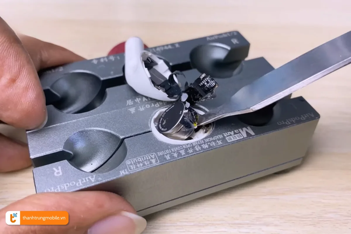 Thay thế micro AirPods Pro